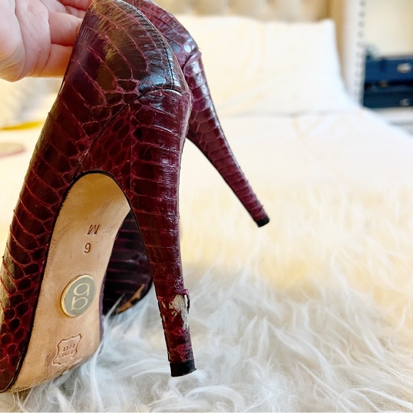 BEBE heels - Picture 5 of 5